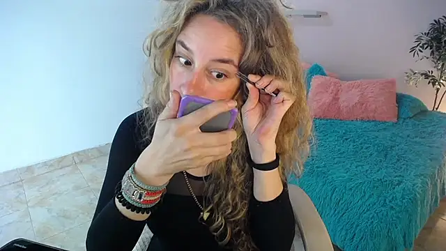 Paula Paz online show from November 5, 2:28 pm