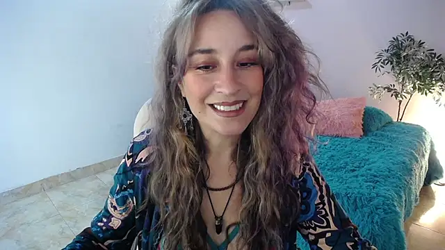 Paula Paz online show from November 11, 2:17 pm