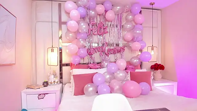 Snapshot of elizavenus chatting on November 14, 1:21 pm elizavenus online show from November 14, 1:21 pm