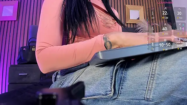 MeganFoxxi  online show from June 10, 8:52 pm