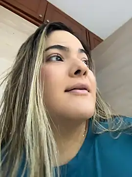 Snapshot of EVELIN_MASON chatting on May 20, 7:53 pm EVELIN MASON online show from May 20, 7:53 pm