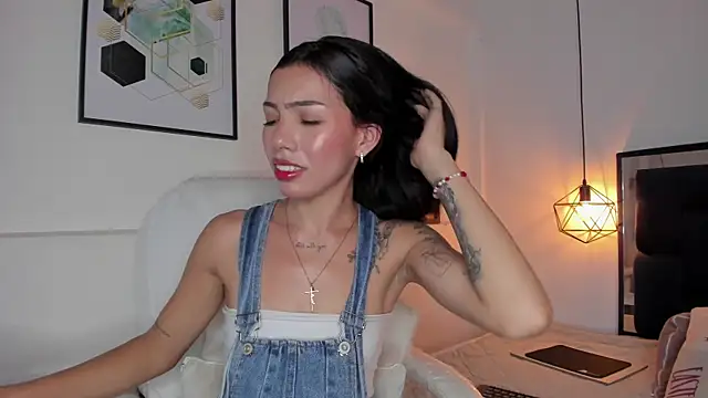 amysc online show from October 6, 1:41 pm