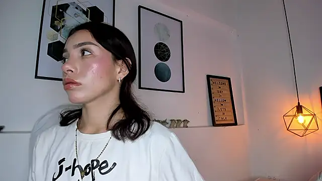 amysc online show from February 23, 11:40 am