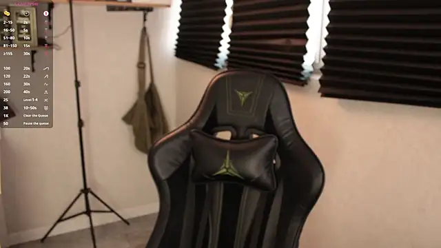 carthylovvve online show from March 18, 3:31 pm