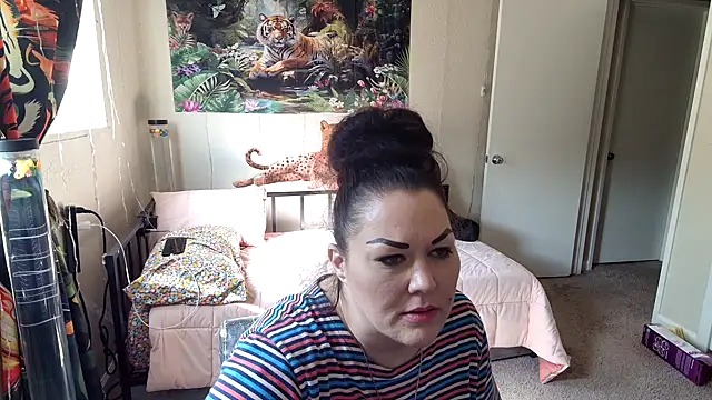 fatfabulous1981 online show from February 27, 8:31 pm