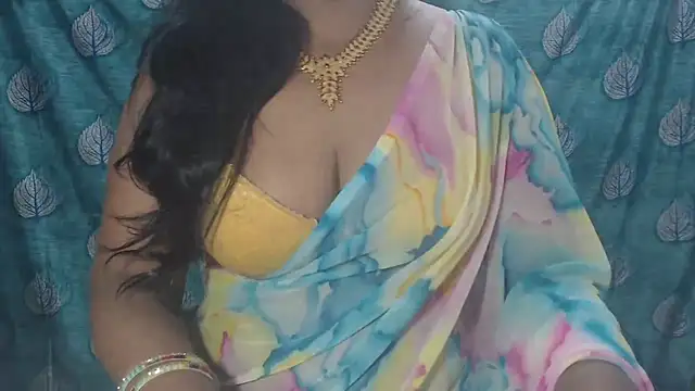 Snapshot of Sophia_your chatting on November 26, 4:41 pm Sophia your online show from November 26, 4:41 pm