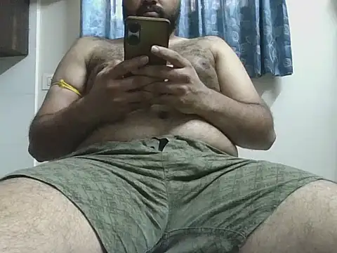 Snapshot of ROCKY15272a chatting on February 3, 6:11 am ROCKY15272a online show from February 3, 6:11 am