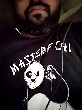 Snapshot of ROCKY15272a chatting on March 4, 8:31 am ROCKY15272a online show from March 4, 8:31 am