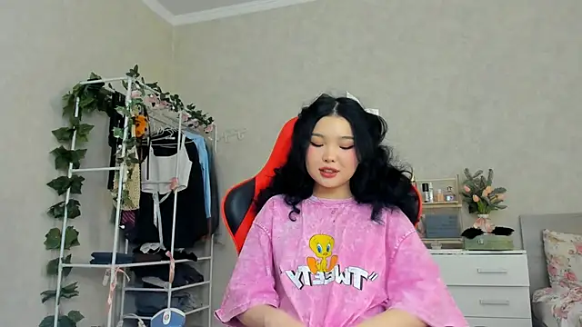 Snapshot of wastforu chatting on February 4, 10:32 am wastforu online show from February 4, 10:32 am