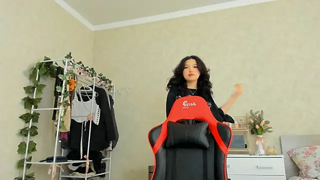 Snapshot of wastforu chatting on February 14, 6:45 am wastforu online show from February 14, 6:45 am