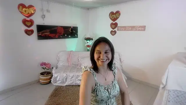 lollita 23  online show from April 7, 8:20 pm