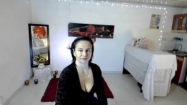 Snapshot of lollita_23_ chatting on June 13, 7:56 pm lollita 23 online show from June 13, 7:56 pm