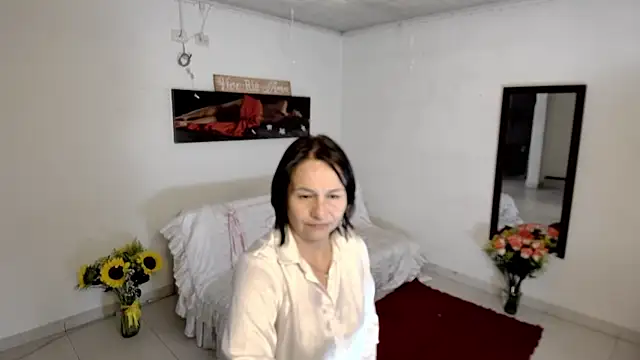 lollita 23  online show from July 26, 5:20 pm