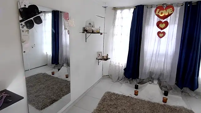 lollita 23  online show from August 4, 3:47 pm