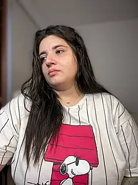 horny roomiess online show from May 24, 10:37 pm