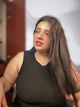 horny roomiess online show from May 28, 7:44 pm