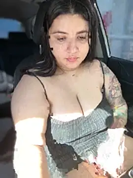 horny roomiess online show from June 2, 1:24 pm