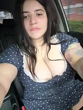 horny roomiess online show from June 28, 10:38 pm