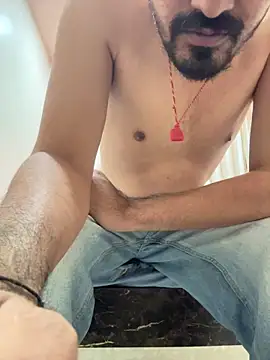 Snapshot of hornyguy271192 chatting on December 16, 6:24 pm hornyguy271192 online show from December 16, 6:24 pm