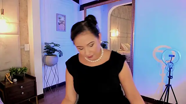 Victoria-Harper online show from March 16, 3:17 pm