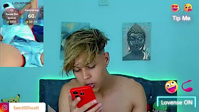 Liamscott  online show from December 4, 8:17 pm