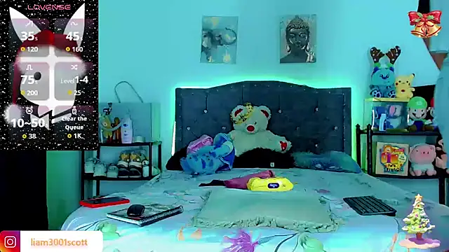 Liamscott  online show from December 18, 10:49 pm