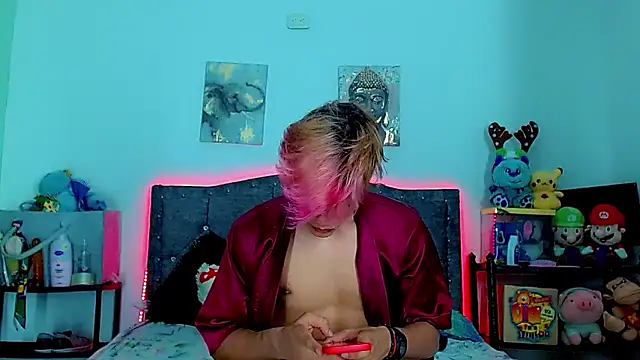 Liamscott  online show from December 19, 11:34 pm