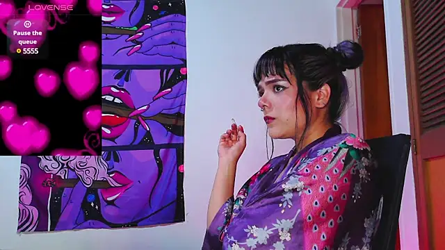 purple em69 online show from December 5, 5:15 am