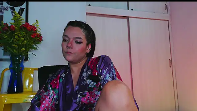 purple em69 online show from February 8, 5:22 am