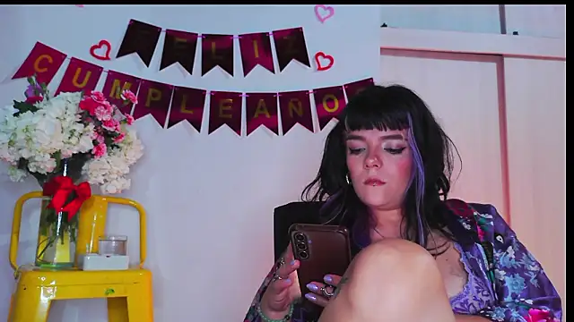 purple em69 online show from February 20, 4:31 am