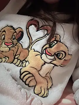 Snapshot of rossana99_ chatting on February 9, 8:13 pm rossana99 online show from February 9, 8:13 pm