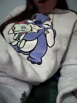 Snapshot of rossana99_ chatting on February 16, 5:37 pm rossana99 online show from February 16, 5:37 pm