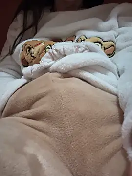 Snapshot of rossana99_ chatting on March 16, 5:17 pm rossana99 online show from March 16, 5:17 pm