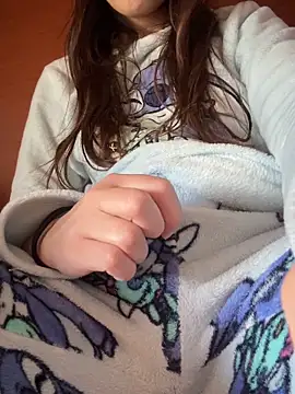 Snapshot of rossana99_ chatting on November 8, 11:21 am rossana99 online show from November 8, 11:21 am