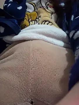 Snapshot of rossana99_ chatting on November 21, 7:45 pm rossana99 online show from November 21, 7:45 pm