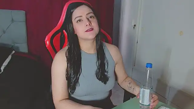 Snapshot of Noamartin_ chatting on December 15, 10:47 pm Noamartin online show from December 15, 10:47 pm