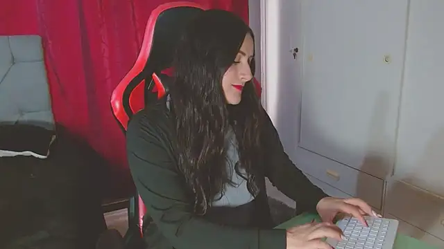 Noamartin  online show from February 9, 10:47 pm