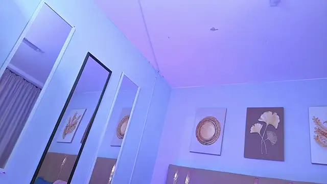 sarah cruzz  online show from November 30, 1:09 am