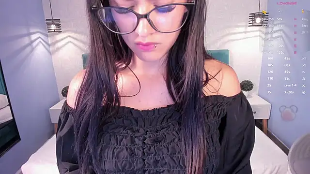 katherin smith  online show from December 22, 11:00 am