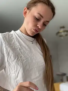 Snapshot of AngelinaTeller chatting on March 23, 2:26 am AngelinaTeller online show from March 23, 2:26 am