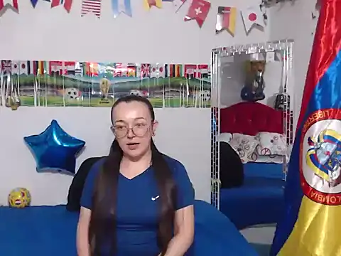 Angela 18honey online show from June 21, 3:20 am