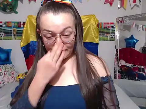 Angela 18honey online show from July 5, 4:07 am