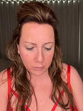 xsexycurvymilf online show from February 18, 3:19 pm