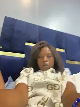Snapshot of Dellah26 chatting on July 29, 5:38 am Dellah26 online show from July 29, 5:38 am