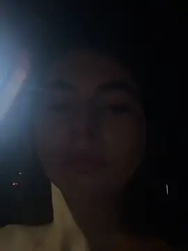 Coralinee 01 online show from December 21, 12:51 am