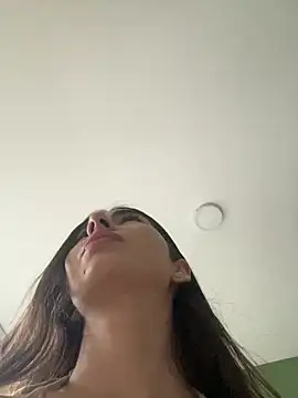 Coralinee 01 online show from June 7, 10:24 pm