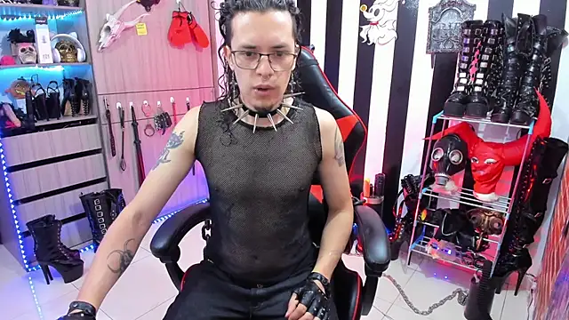 daven56 online show from October 14, 1:34 pm