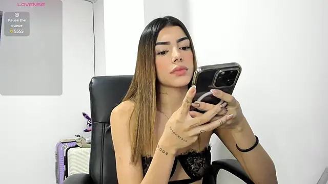 Snapshot of MerySummer chatting on February 23, 5:29 pm MerySummer online show from February 23, 5:29 pm