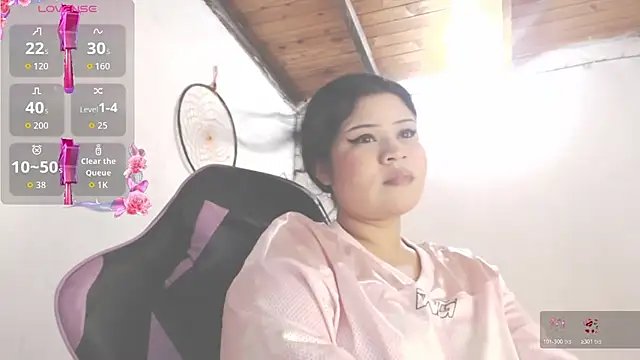 Amara18  online show from February 5, 7:07 pm