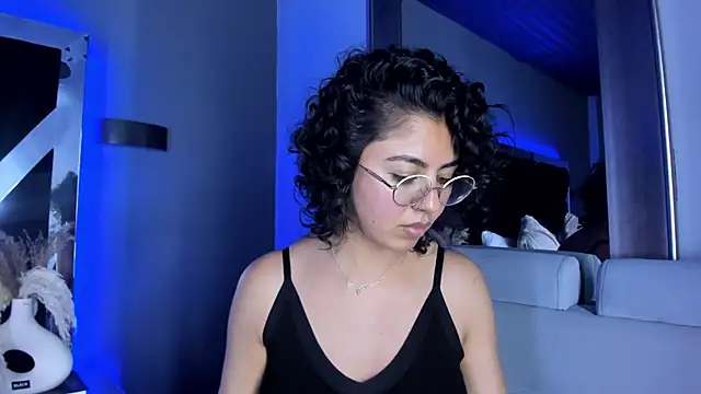 Amareto  online show from March 3, 5:18 pm